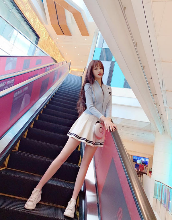 多伦多外围女经纪人