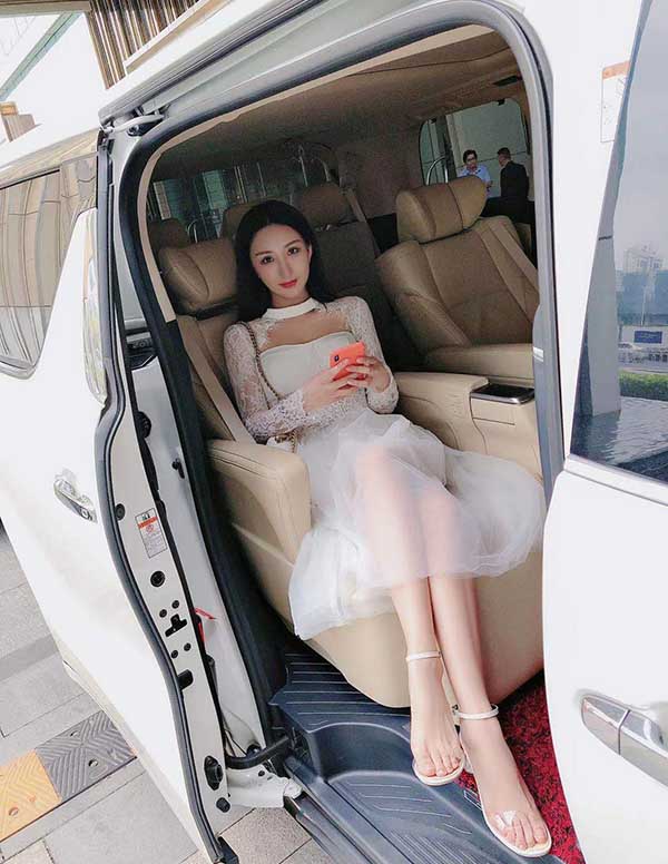 东京预约商务模特