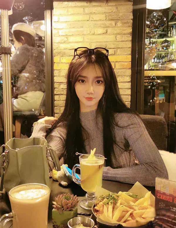 温哥华外围留学生